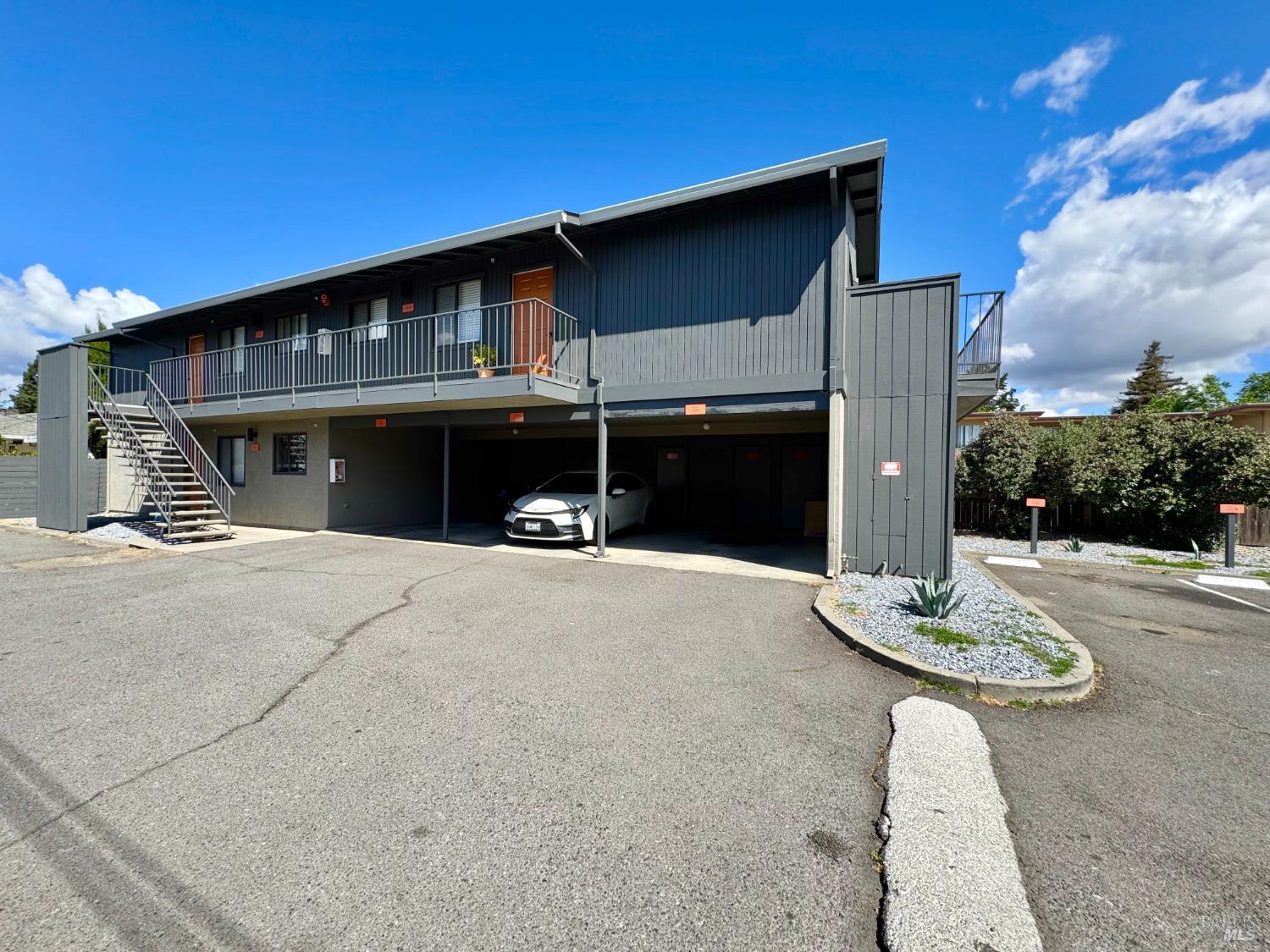 Detail Gallery Image 7 of 77 For 2831 Soscol Ave, Napa,  CA 94558 - – Beds | – Baths