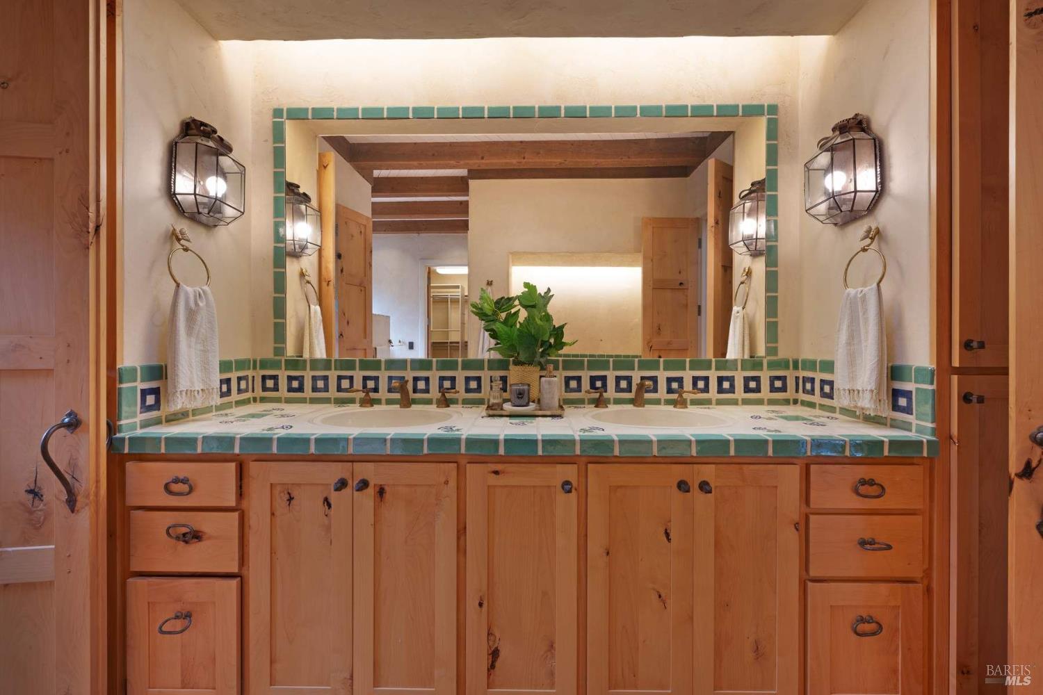 Detail Gallery Image 22 of 44 For 77 Oso Trl, Glen Ellen,  CA 95442 - 3 Beds | 3/1 Baths