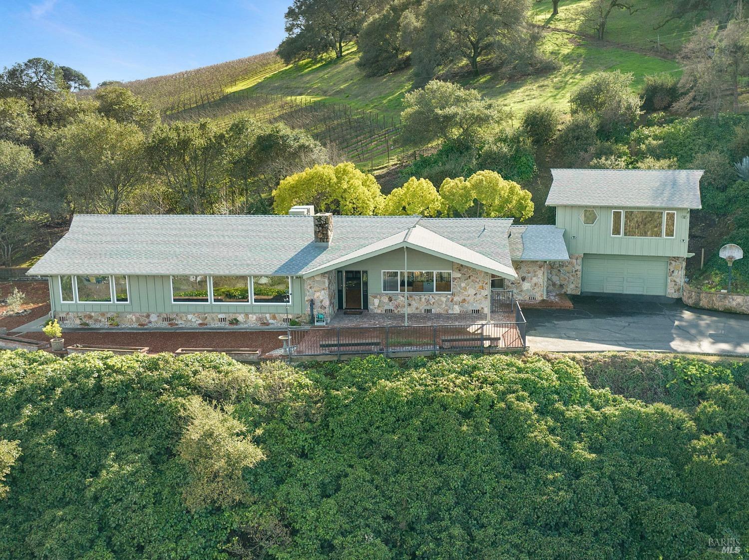 Detail Gallery Image 54 of 92 For 631 Casswall St, Napa,  CA 94558 - 7 Beds | 5/2 Baths