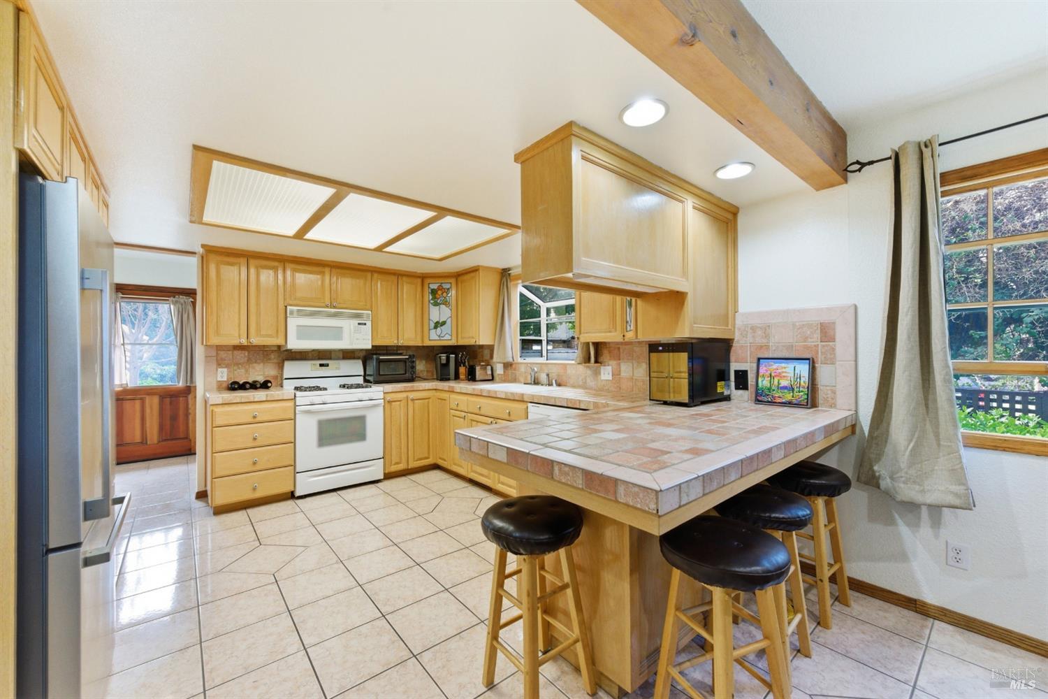 Detail Gallery Image 34 of 53 For 639 E 5th St, Benicia,  CA 94510 - 3 Beds | 2/1 Baths