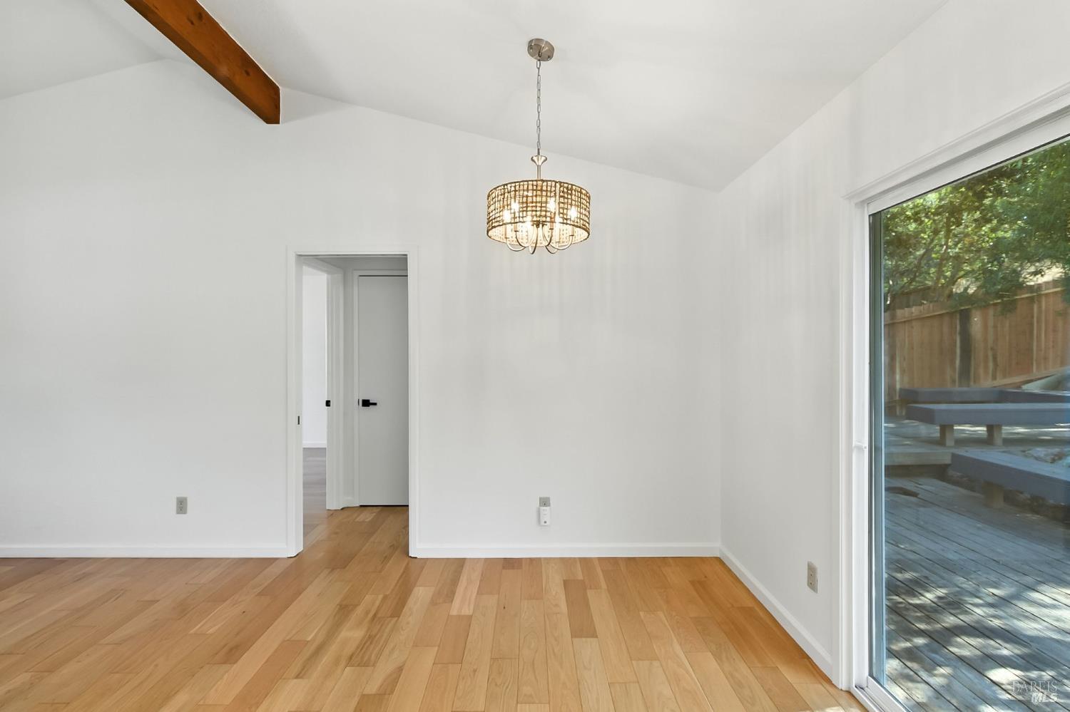 Detail Gallery Image 11 of 37 For 17641 Highland Blvd, Sonoma,  CA 95476 - 3 Beds | 2 Baths