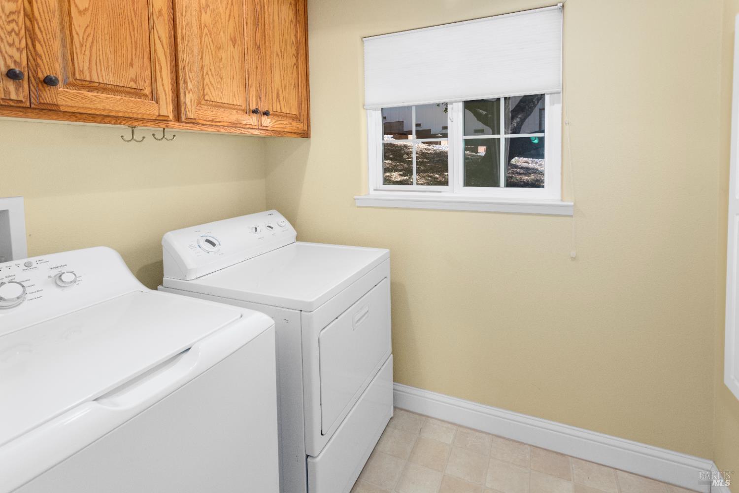 Detail Gallery Image 26 of 48 For 230 Clear Ridge Drive Dr, Healdsburg,  CA 95448 - 3 Beds | 2/1 Baths