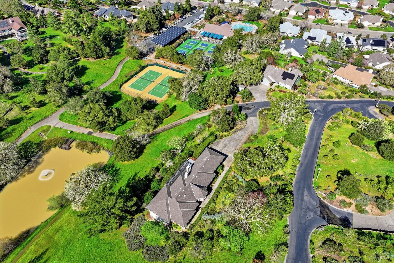 Detail Gallery Image 46 of 63 For 437 Crestridge Pl, Santa Rosa,  CA 95409 - 3 Beds | 2/1 Baths