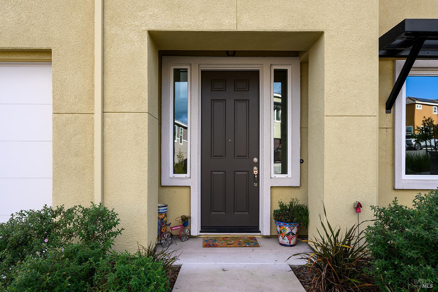 Detail Gallery Image 8 of 39 For 540 Sapphire St, Petaluma,  CA 94952 - 3 Beds | 2/1 Baths