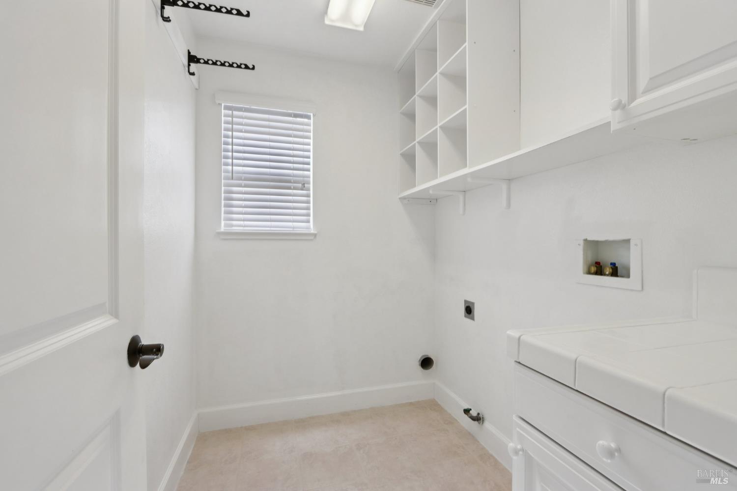 Detail Gallery Image 29 of 44 For 3287 Von Uhlit Ranch Rd, Napa,  CA 94558 - 3 Beds | 2/1 Baths