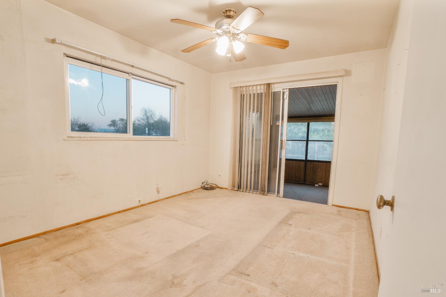 Detail Gallery Image 12 of 22 For 901 Carpino Ave, Pittsburg,  CA 94565 - 3 Beds | 1 Baths