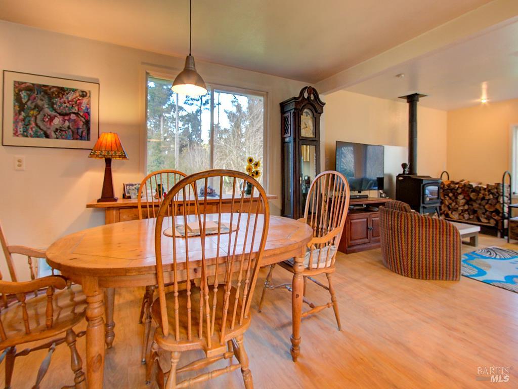 Detail Gallery Image 10 of 52 For 14100 Prairie Way, Mendocino,  CA 95460 - 2 Beds | 2 Baths