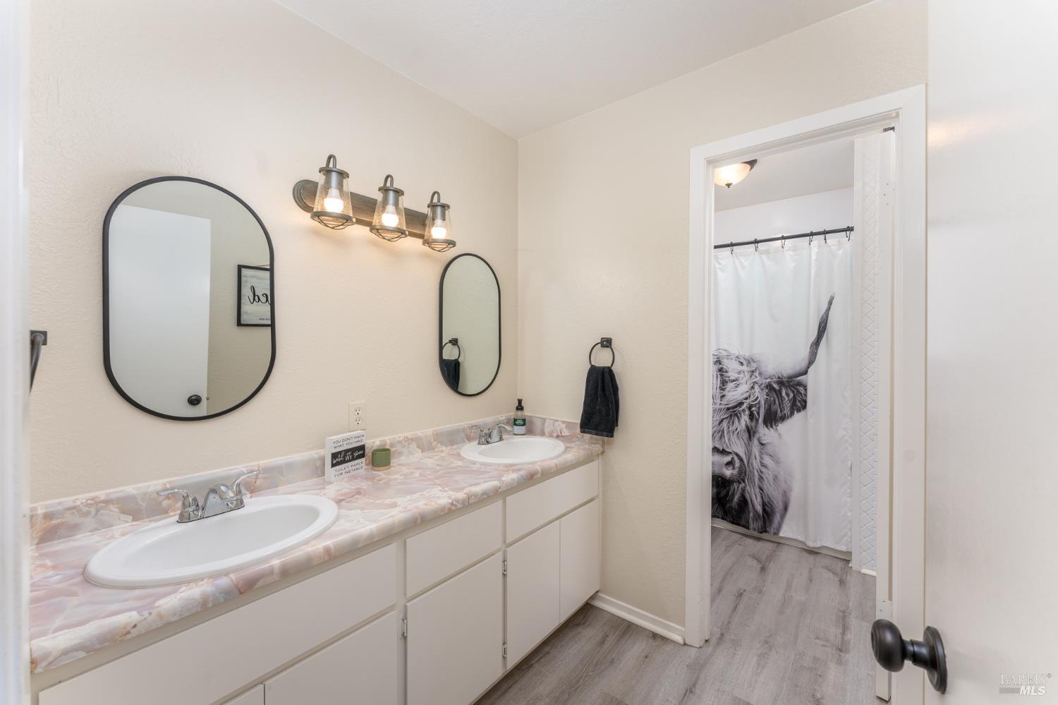 Detail Gallery Image 13 of 41 For 132 Ridgecrest Dr, Napa,  CA 94558 - 3 Beds | 2 Baths