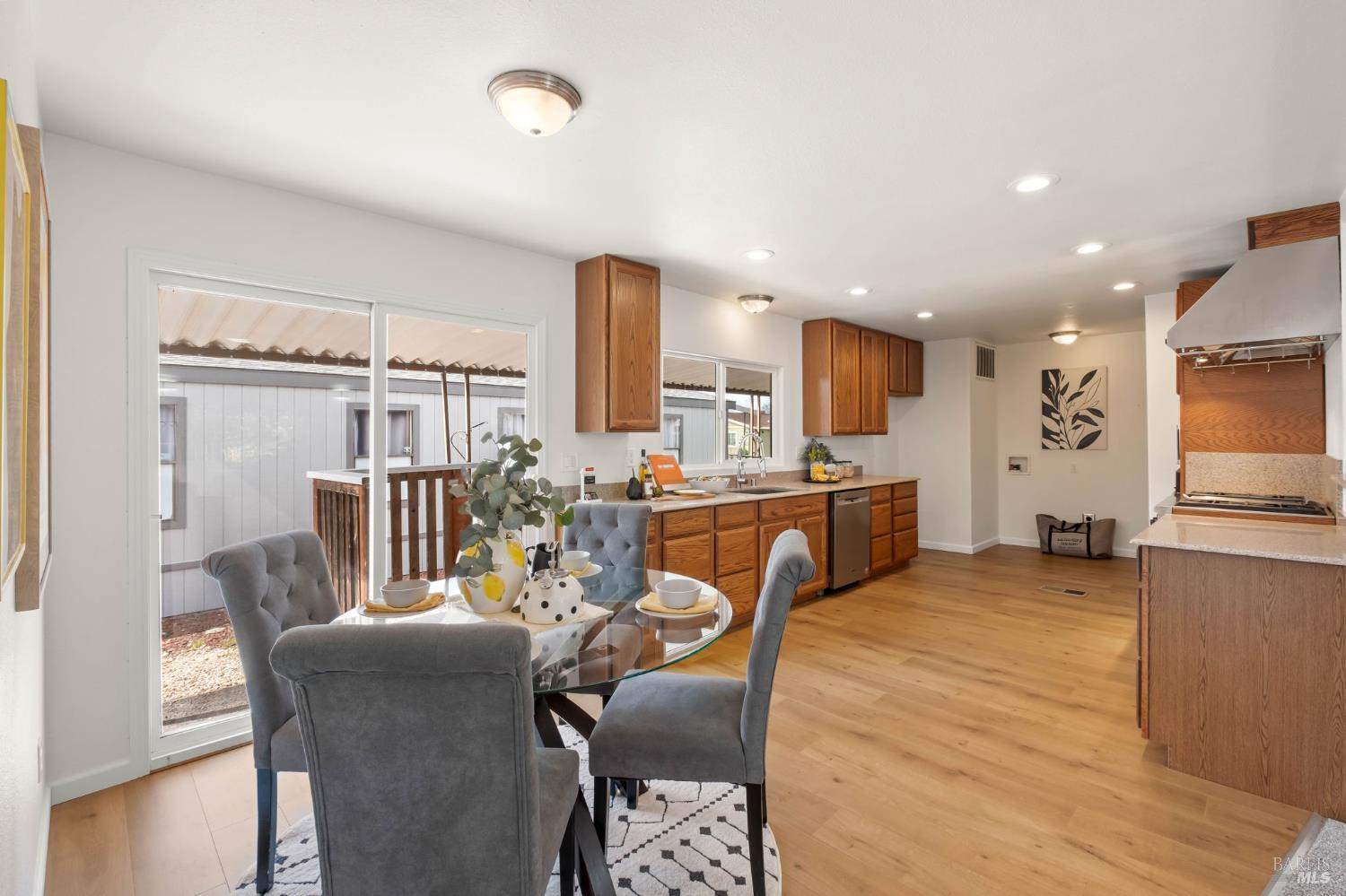 Detail Gallery Image 8 of 35 For 260 American Canyon Rd 160, American Canyon,  CA 94503 - 3 Beds | 2 Baths