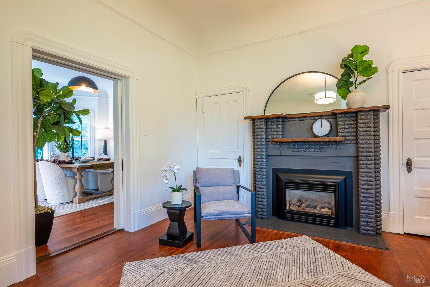 Detail Gallery Image 18 of 35 For 423 Matheson St, Healdsburg,  CA 95448 - 3 Beds | 2/2 Baths