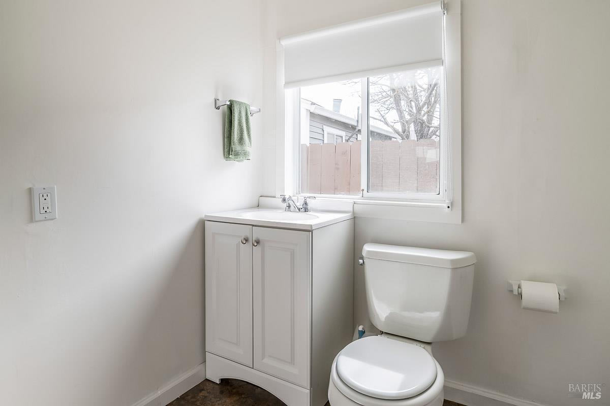 Detail Gallery Image 24 of 36 For 1012 2nd St, Novato,  CA 94945 - 3 Beds | 2/1 Baths