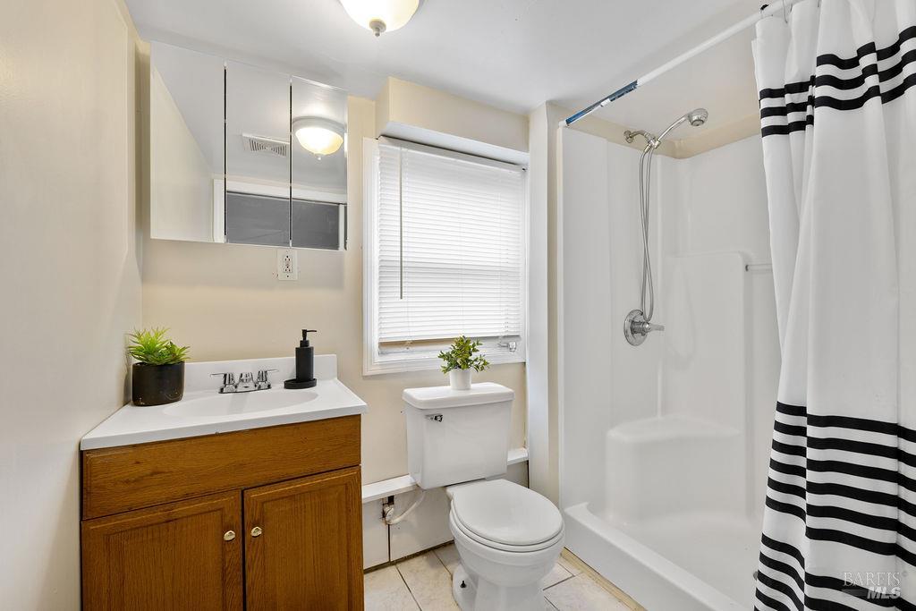 Detail Gallery Image 21 of 30 For 903 Jones Ct, Pinole,  CA 94564 - 2 Beds | 1/1 Baths