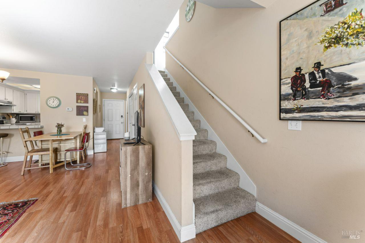 Detail Gallery Image 15 of 30 For 2142 Chianti Dr, Santa Rosa,  CA 95403 - 2 Beds | 1/1 Baths
