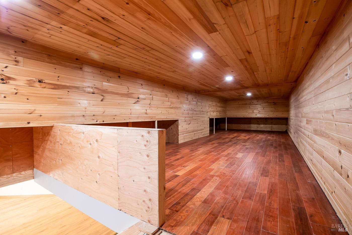 Detail Gallery Image 40 of 51 For 45460 Indian Shoals Rd, Mendocino,  CA 95460 - 4 Beds | 4 Baths