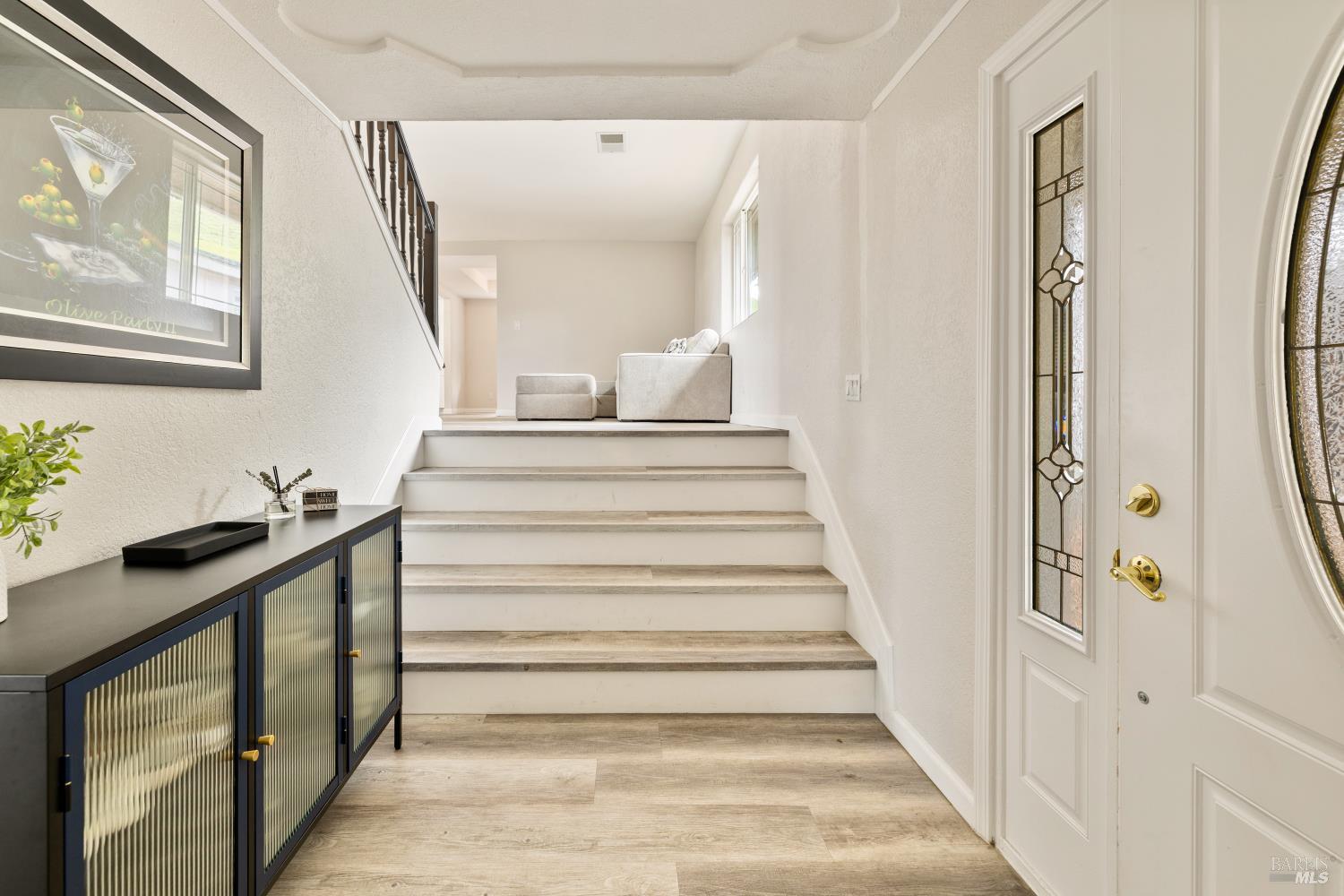 Detail Gallery Image 15 of 98 For 7413 English Hills Rd, Vacaville,  CA 95688 - 7 Beds | 4/1 Baths