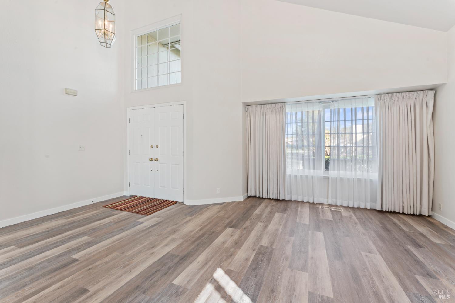 Detail Gallery Image 5 of 41 For 1175 Hickory Ave, Fairfield,  CA 94533 - 4 Beds | 3 Baths