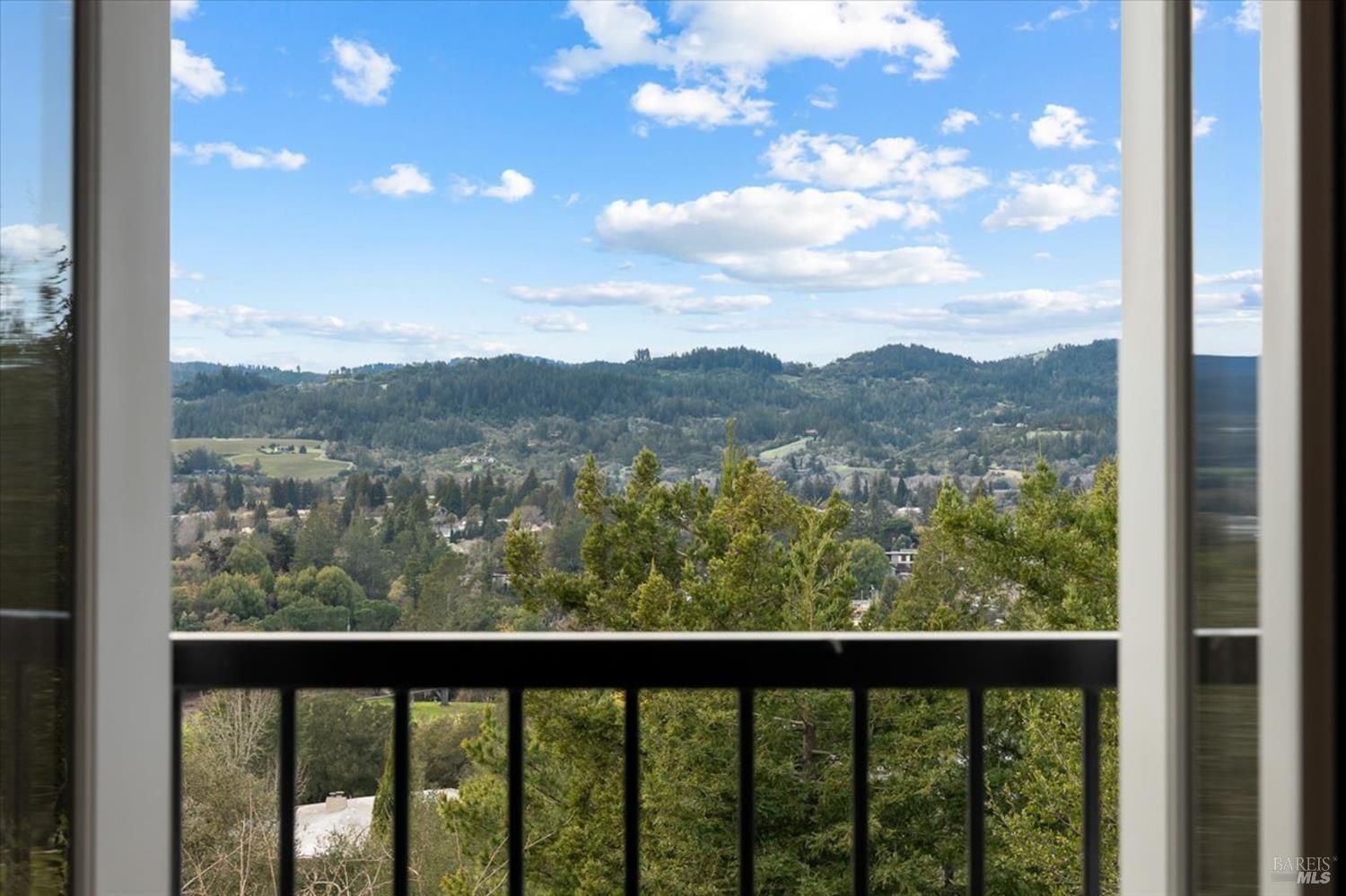 Detail Gallery Image 21 of 78 For 775 Benjamin Way, Healdsburg,  CA 95448 - 4 Beds | 3/2 Baths