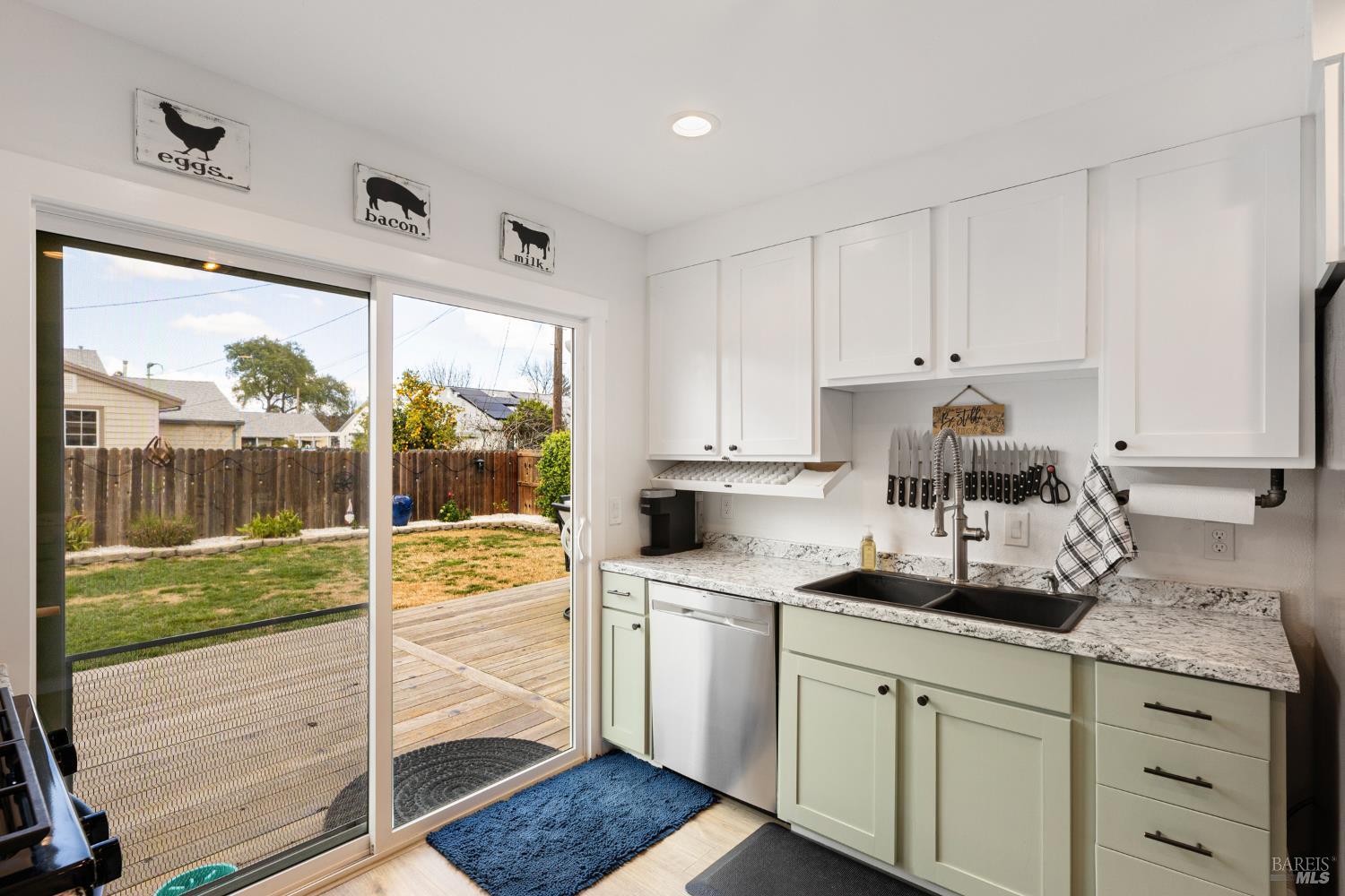 Detail Gallery Image 14 of 32 For 308 Buckeye St, Vacaville,  CA 95688 - 3 Beds | 1 Baths