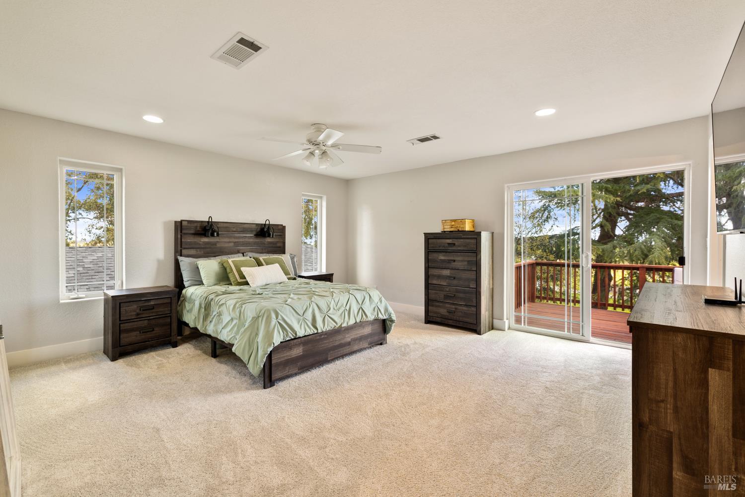 Detail Gallery Image 40 of 98 For 7413 English Hills Rd, Vacaville,  CA 95688 - 7 Beds | 4/1 Baths