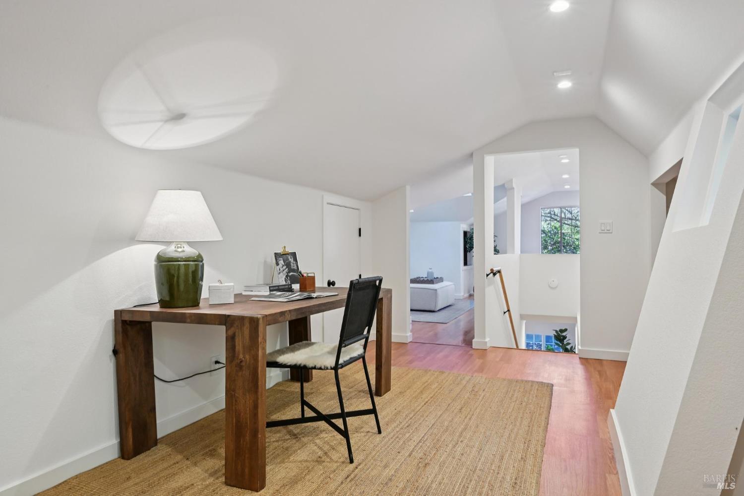 Detail Gallery Image 22 of 43 For 404 Spruce St, Mill Valley,  CA 94941 - 3 Beds | 2 Baths