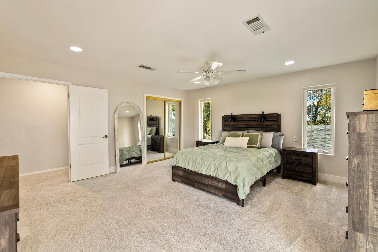 Detail Gallery Image 43 of 98 For 7413 English Hills Rd, Vacaville,  CA 95688 - 7 Beds | 4/1 Baths