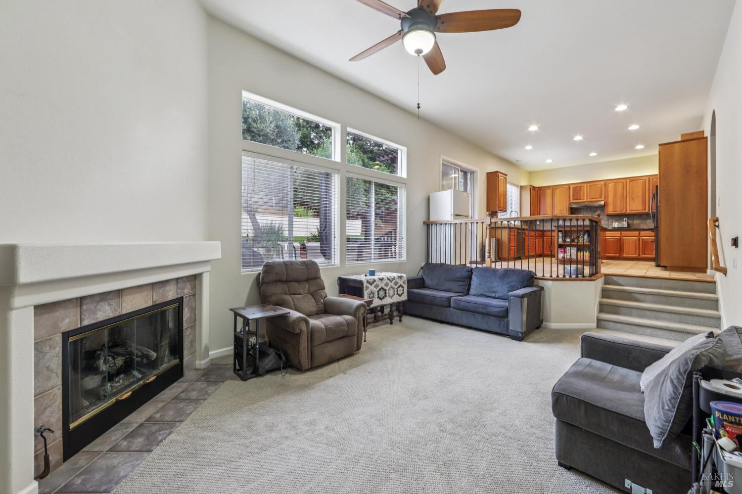 Detail Gallery Image 11 of 44 For 1444 Great Heron Dr, Santa Rosa,  CA 95409 - 4 Beds | 3 Baths