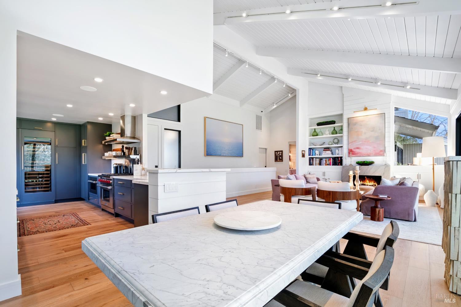 Detail Gallery Image 9 of 64 For 350 Deer Hollow Dr, Napa,  CA 94558 - 4 Beds | 4 Baths