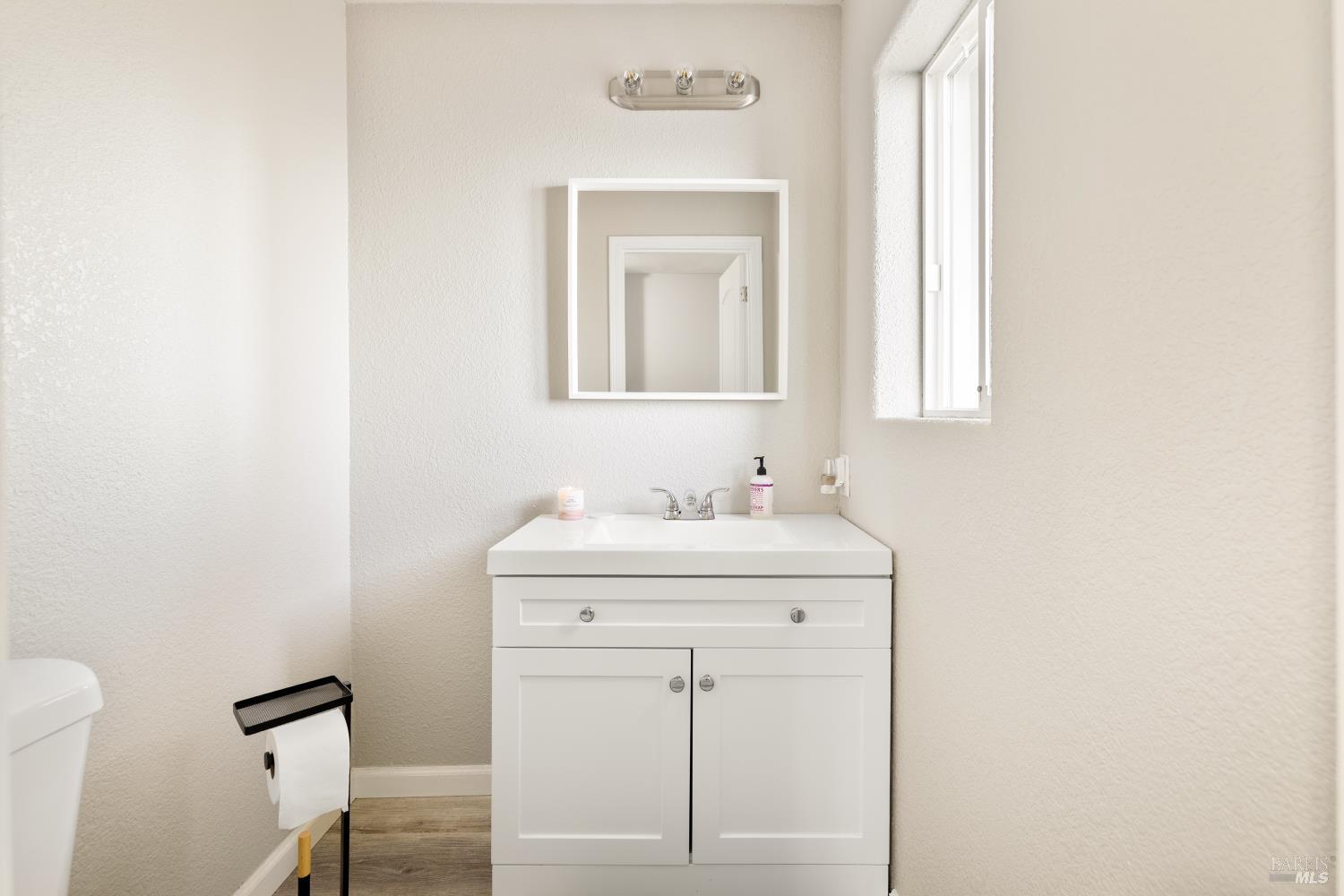 Detail Gallery Image 38 of 98 For 7413 English Hills Rd, Vacaville,  CA 95688 - 7 Beds | 4/1 Baths