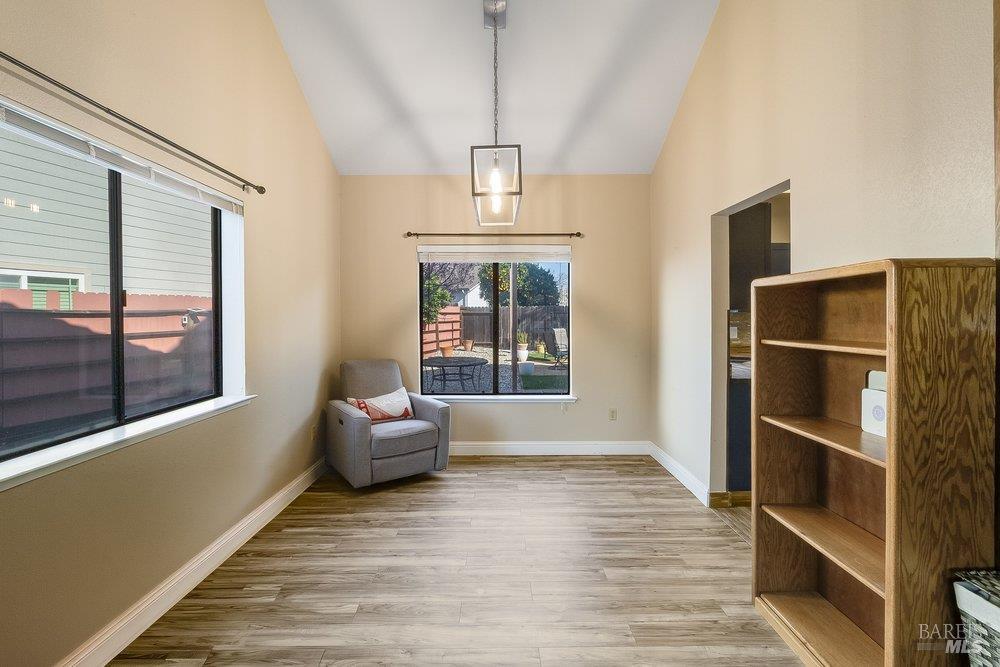 Detail Gallery Image 19 of 88 For 821 Saddle Horn Trl, Vacaville,  CA 95687 - 3 Beds | 3 Baths