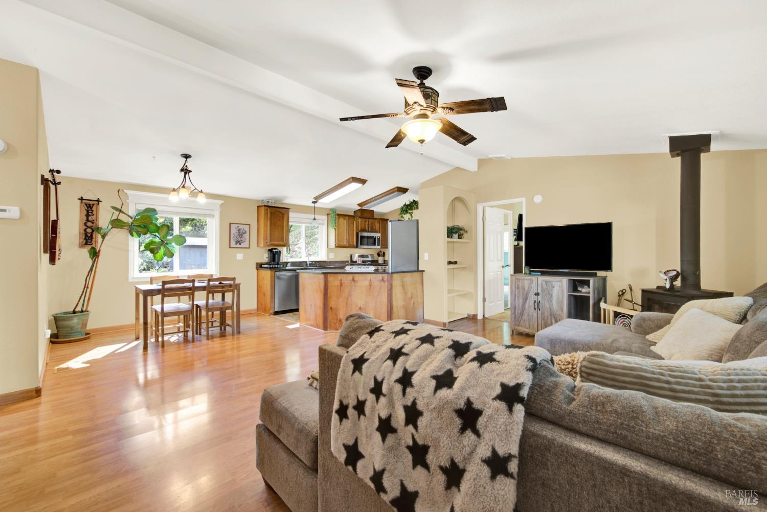 Detail Gallery Image 11 of 59 For 1021 Arroyo Grande Dr, Napa,  CA 94558 - 3 Beds | 2 Baths