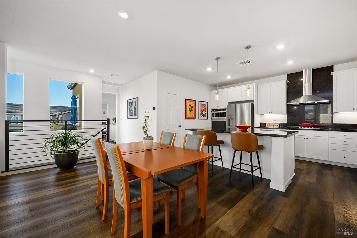 Detail Gallery Image 22 of 39 For 540 Sapphire St, Petaluma,  CA 94952 - 3 Beds | 2/1 Baths