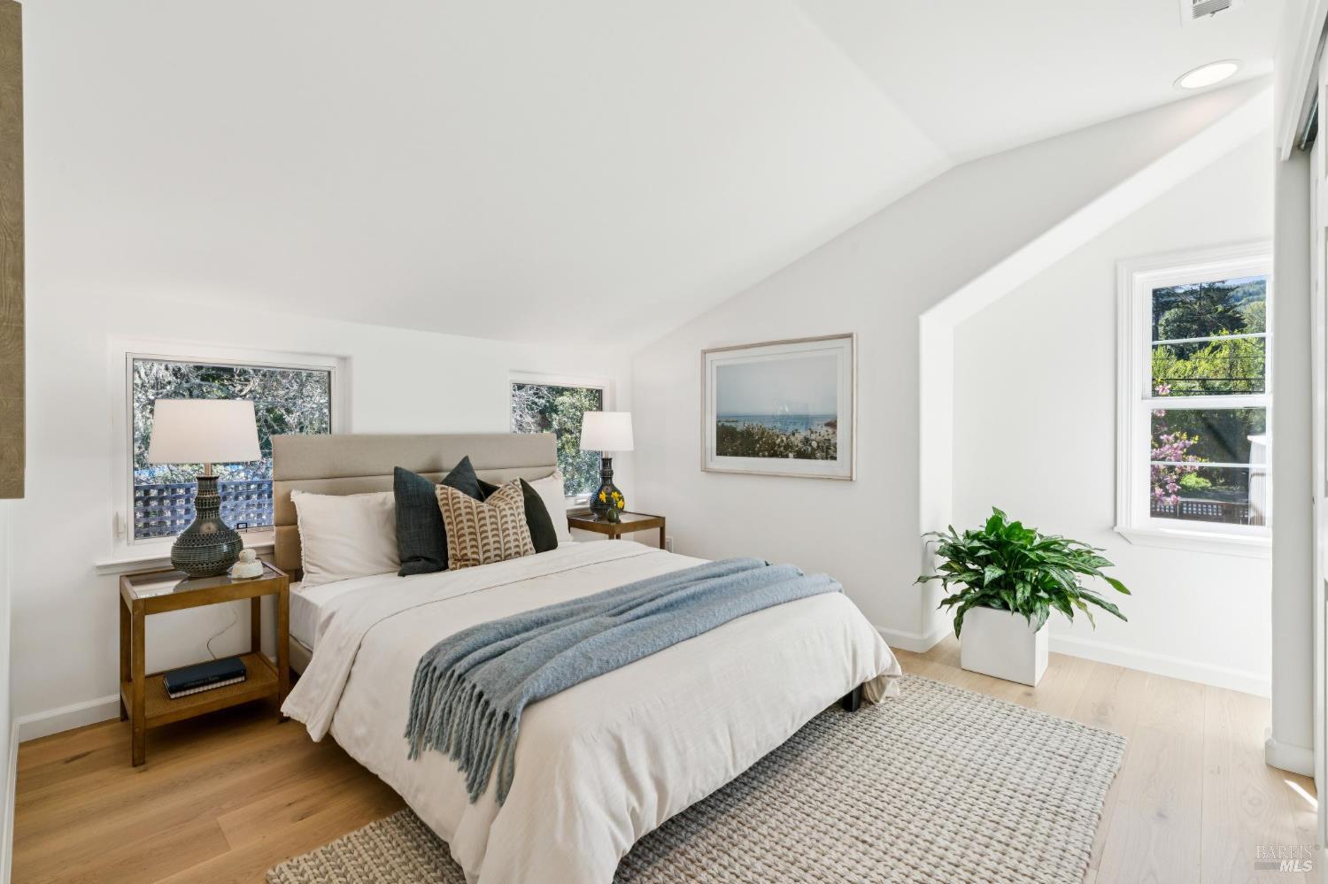 Detail Gallery Image 14 of 28 For 597 Ethel Ave, Mill Valley,  CA 94941 - 3 Beds | 2 Baths