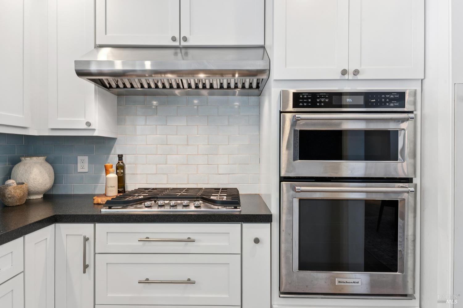 Detail Gallery Image 18 of 73 For 119 Bretano Way, Greenbrae,  CA 94904 - 4 Beds | 3 Baths