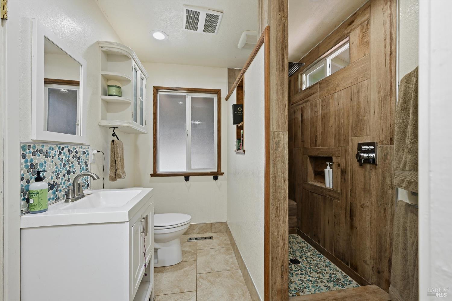 Detail Gallery Image 24 of 35 For 799 19th St, Lakeport,  CA 95453 - 3 Beds | 2 Baths