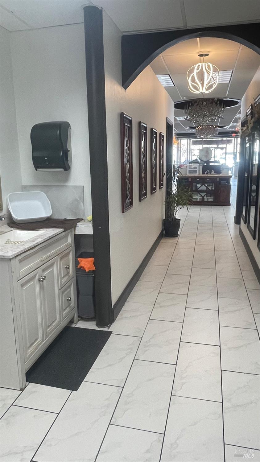 Detail Gallery Image 17 of 25 For 449 Center St, Healdsburg,  CA 95448 - – Beds | – Baths