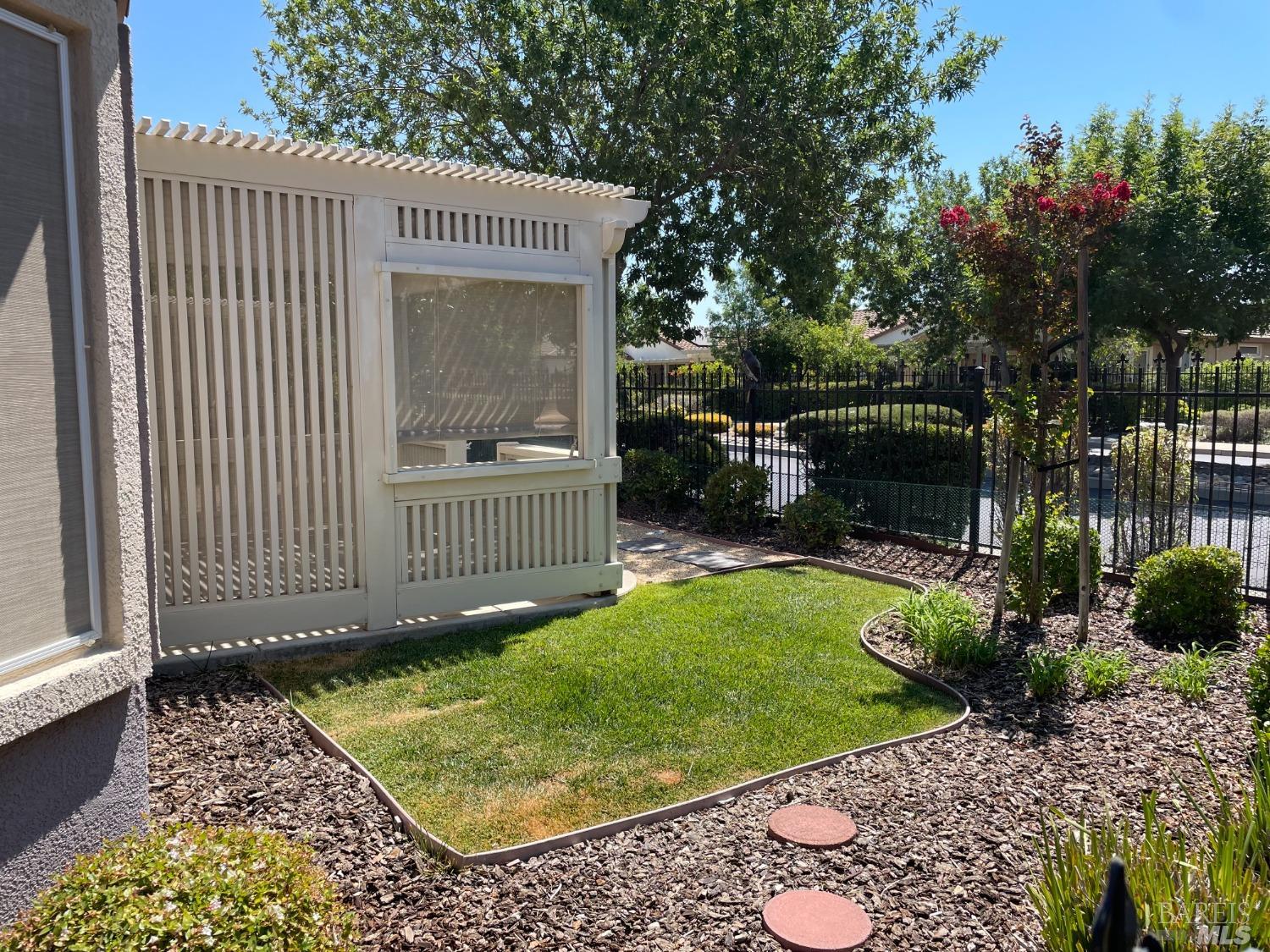 Detail Gallery Image 12 of 27 For 150 Foxwood Ln, Rio Vista,  CA 94571 - 2 Beds | 2 Baths