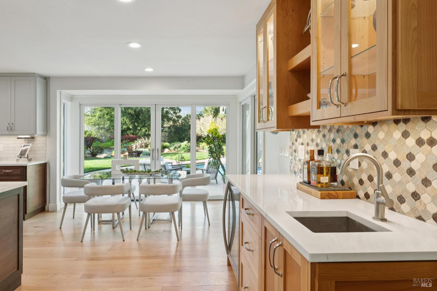 Detail Gallery Image 14 of 53 For 1222 Apple Tree Ct, Sonoma,  CA 95476 - 3 Beds | 3 Baths