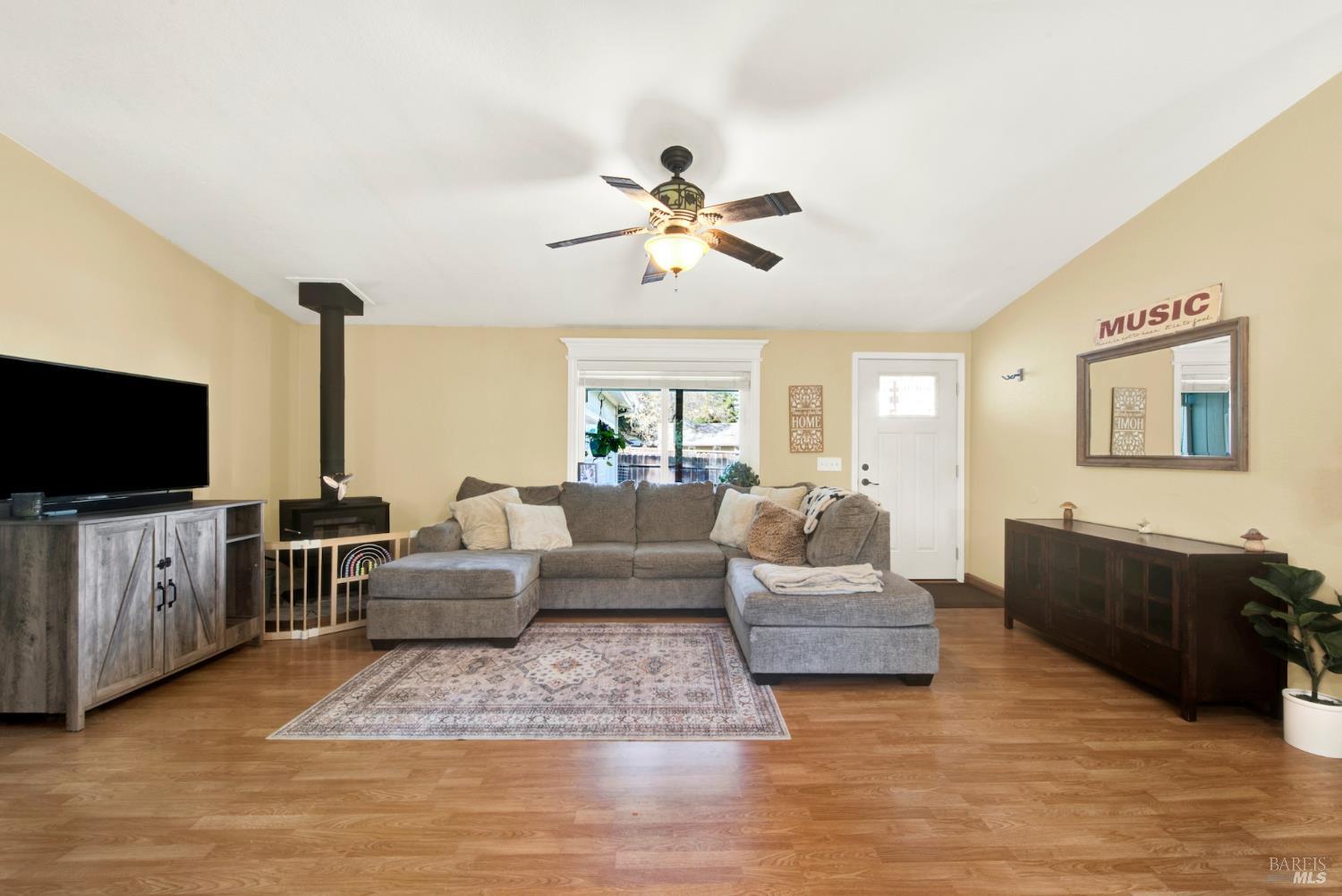 Detail Gallery Image 8 of 59 For 1021 Arroyo Grande Dr, Napa,  CA 94558 - 3 Beds | 2 Baths