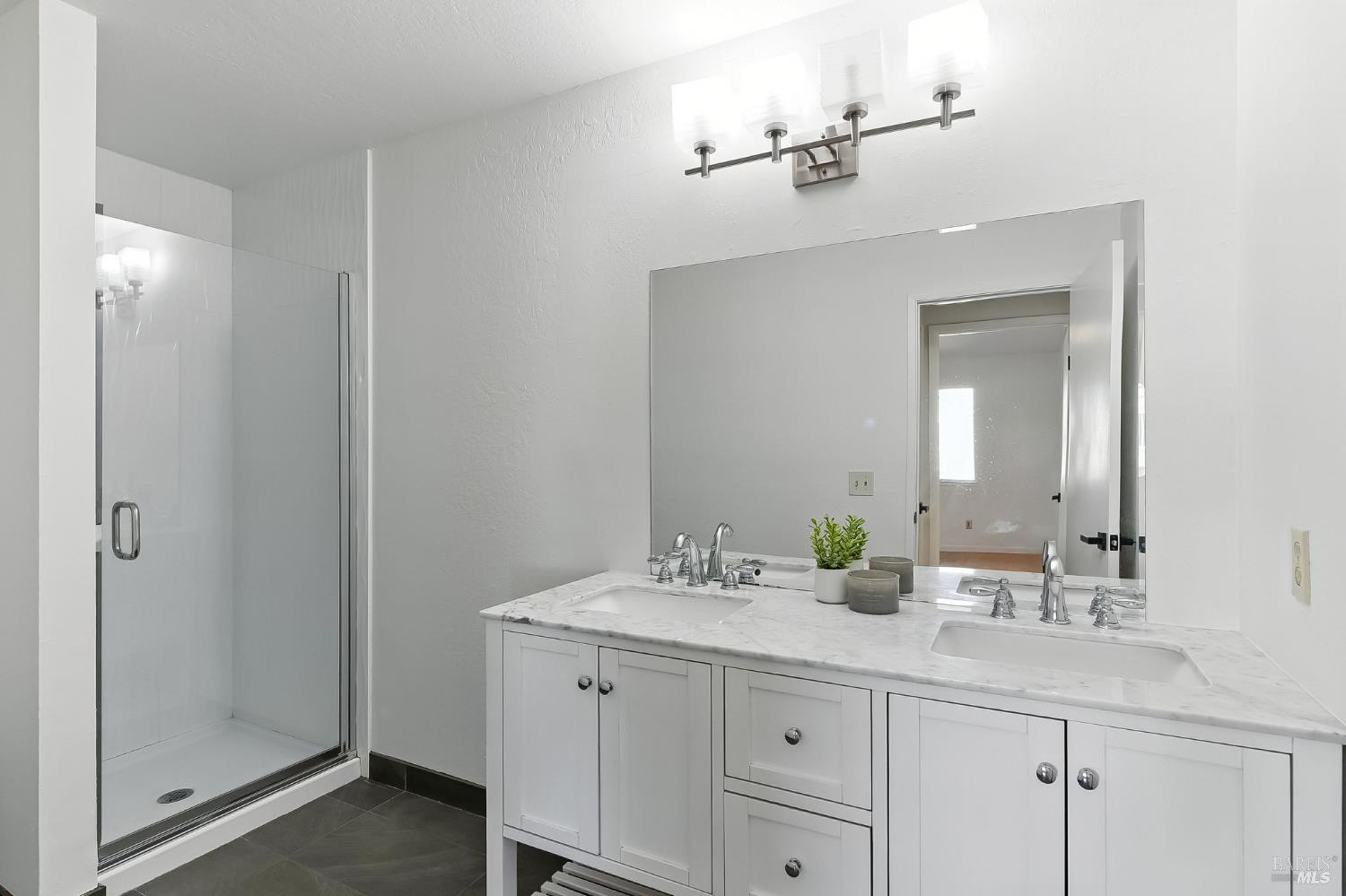 Detail Gallery Image 14 of 37 For 17641 Highland Blvd, Sonoma,  CA 95476 - 3 Beds | 2 Baths
