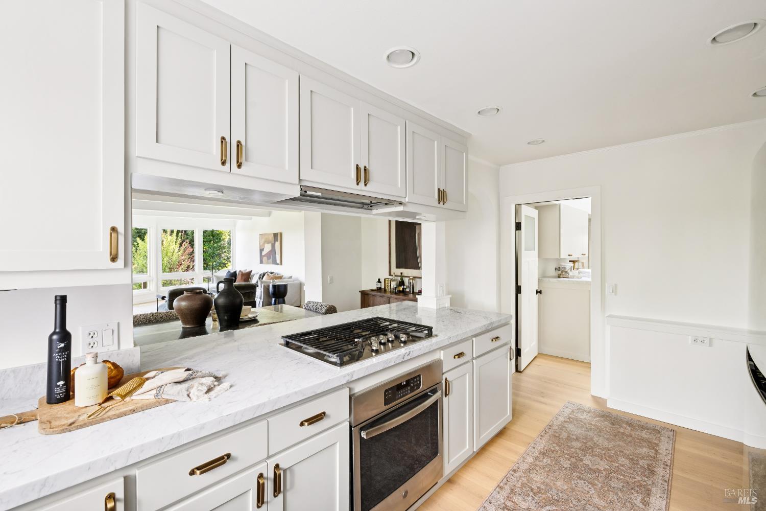 Detail Gallery Image 16 of 49 For 151 Tamalpais Ave, Mill Valley,  CA 94941 - 4 Beds | 3 Baths