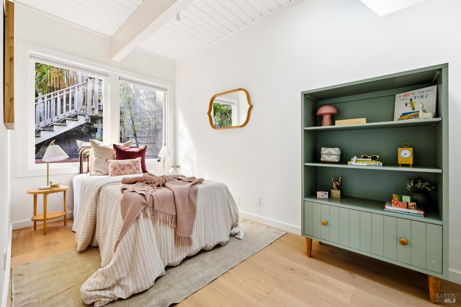 Detail Gallery Image 28 of 49 For 151 Tamalpais Ave, Mill Valley,  CA 94941 - 4 Beds | 3 Baths