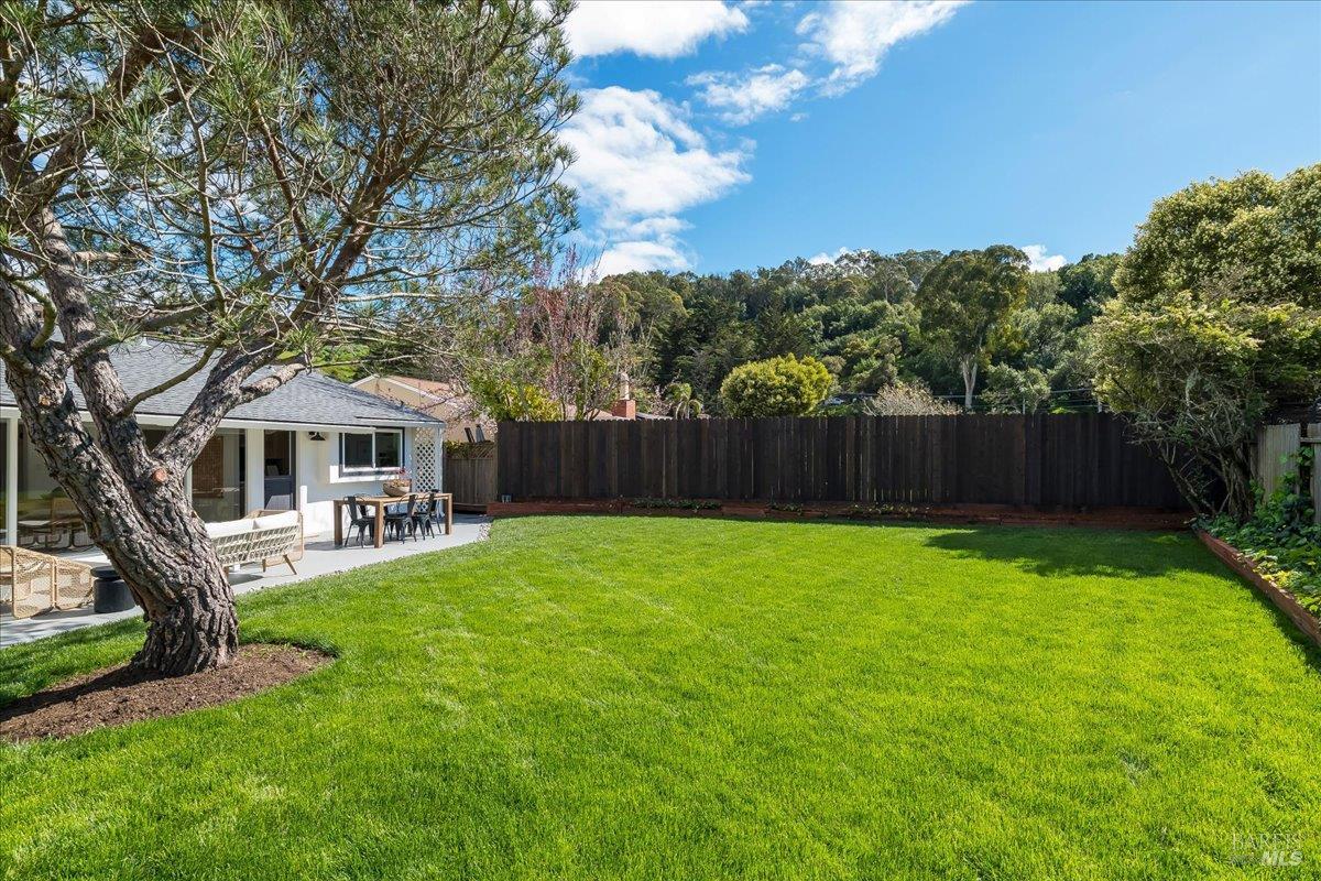 Detail Gallery Image 25 of 26 For 265 Cardinal Rd, Mill Valley,  CA 94941 - 3 Beds | 1 Baths