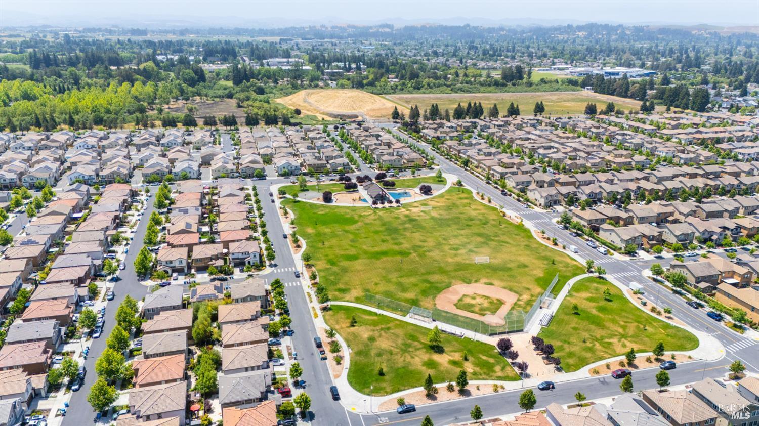 Detail Gallery Image 43 of 47 For 6083 Oak Leaf Pl, Rohnert Park,  CA 94928 - 4 Beds | 2/1 Baths