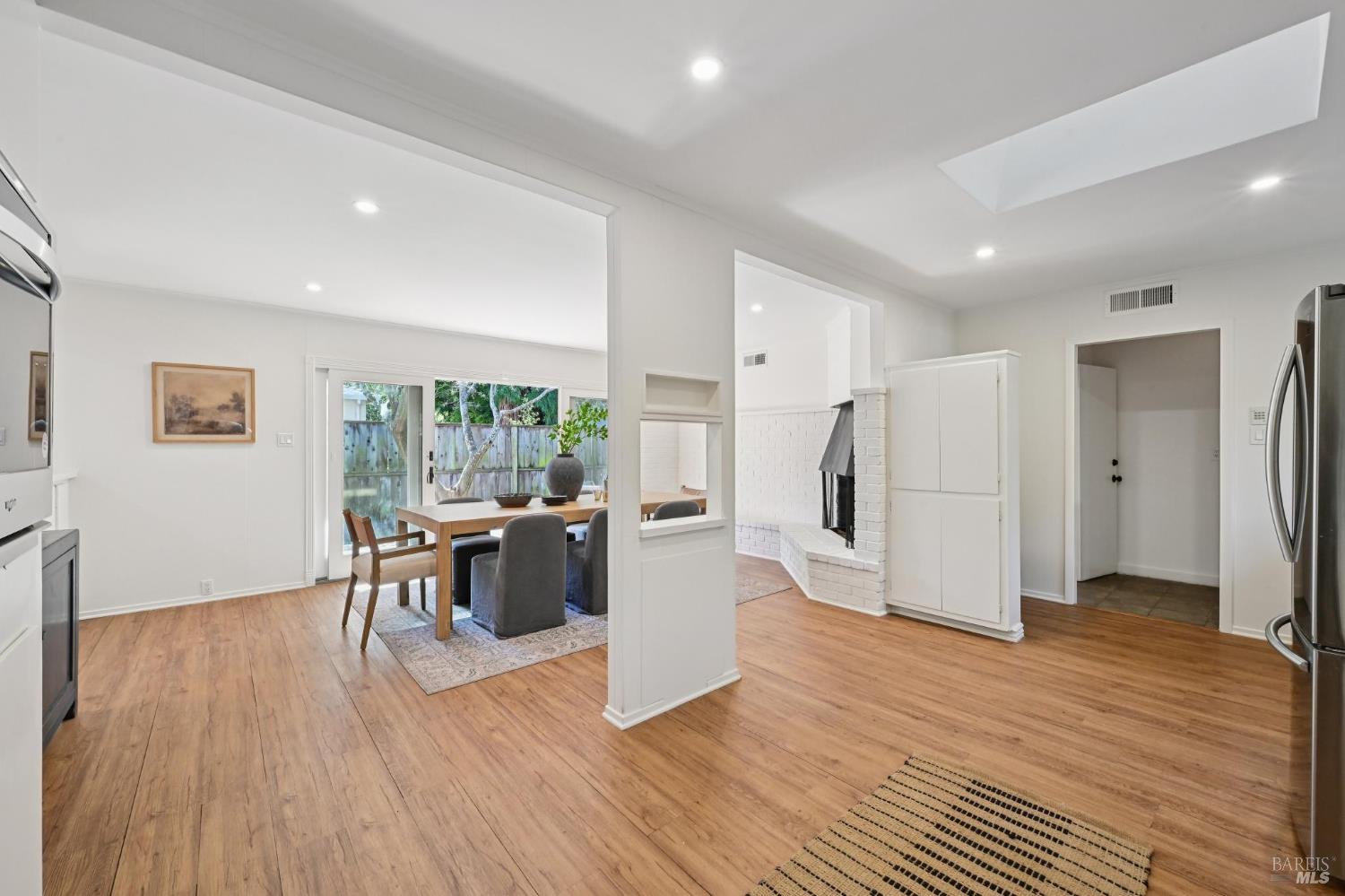 Detail Gallery Image 14 of 43 For 404 Spruce St, Mill Valley,  CA 94941 - 3 Beds | 2 Baths