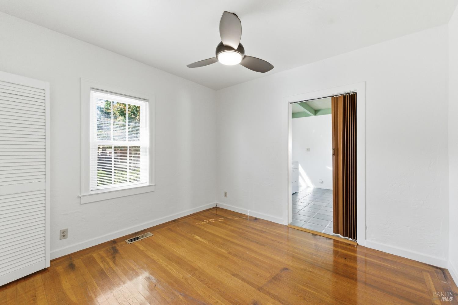 Detail Gallery Image 18 of 53 For 639 E 5th St, Benicia,  CA 94510 - 3 Beds | 2/1 Baths