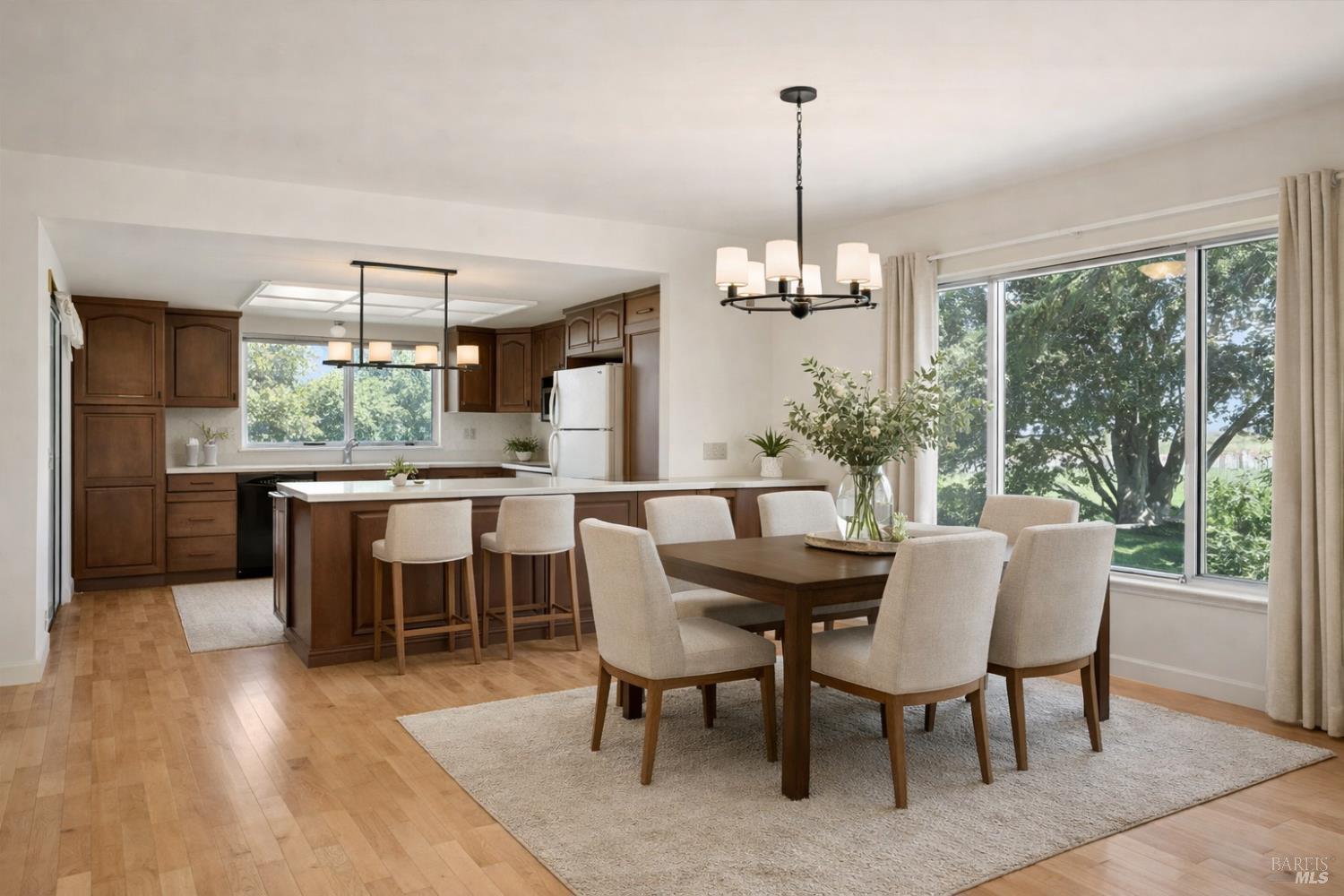 Detail Gallery Image 6 of 21 For 20772 Temelec Dr, Sonoma,  CA 95476 - 3 Beds | 2 Baths