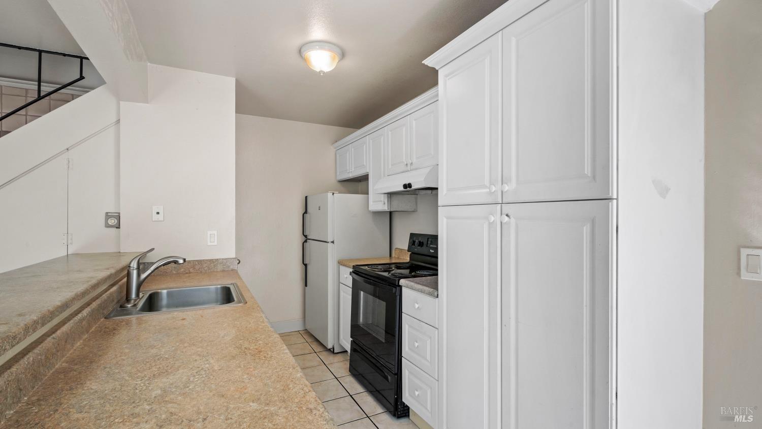 Detail Gallery Image 7 of 20 For 2660 Coffey Ln, Santa Rosa,  CA 95403 - 2 Beds | 1 Baths