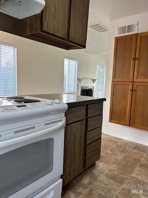 Detail Gallery Image 10 of 21 For 631 Military Dr, Benicia,  CA 94510 - 2 Beds | 1/1 Baths