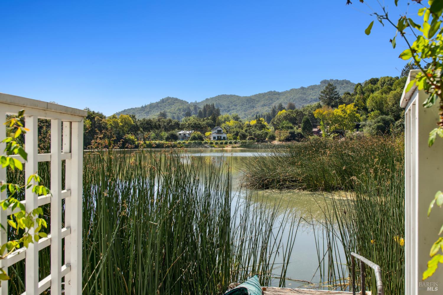 Detail Gallery Image 36 of 59 For 2399 Sobre Vista Rd, Sonoma,  CA 95476 - 3 Beds | 3/1 Baths