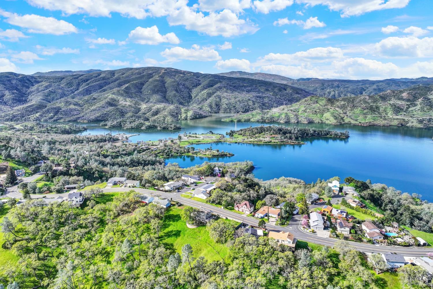 Detail Gallery Image 4 of 59 For 1021 Arroyo Grande Dr, Napa,  CA 94558 - 3 Beds | 2 Baths